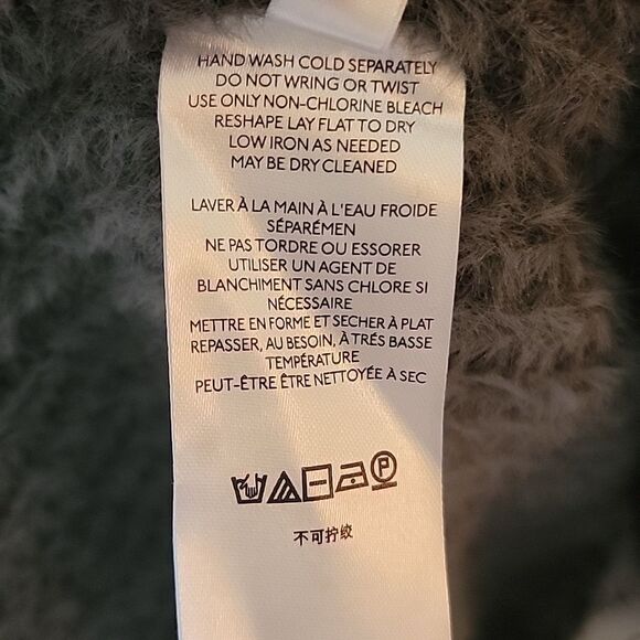 NWT Urban OutfittersâSweater SOFT ANDâLUXURIOUS - Picture 6 of 11